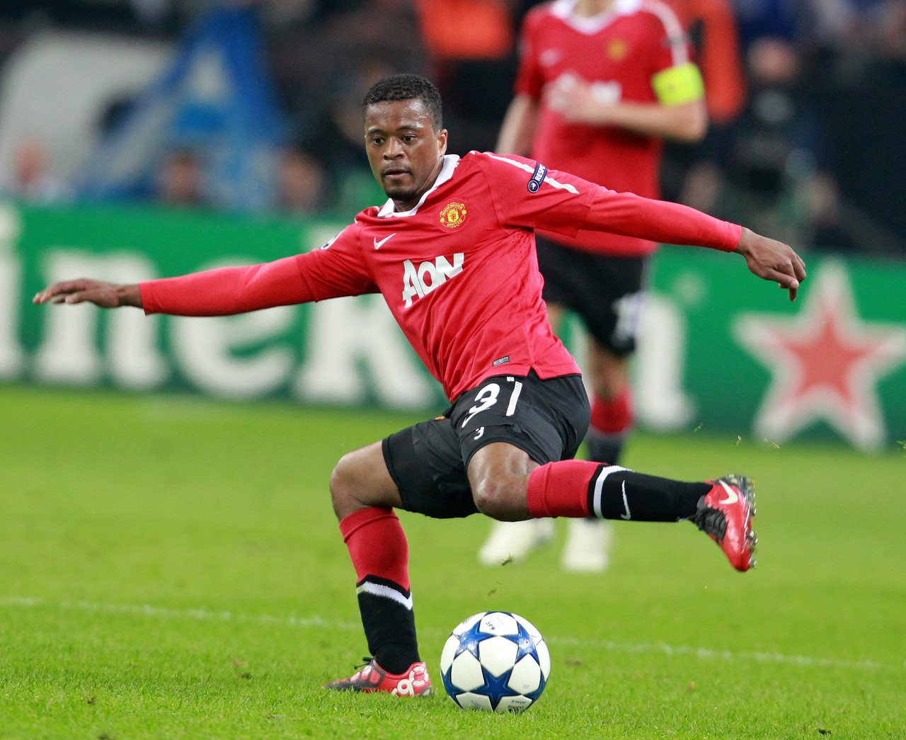 不仅如此 不仅如此